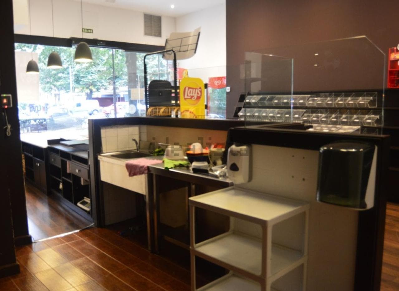 Local en Avenida del Ferrocarril (Basurto) - Image 12