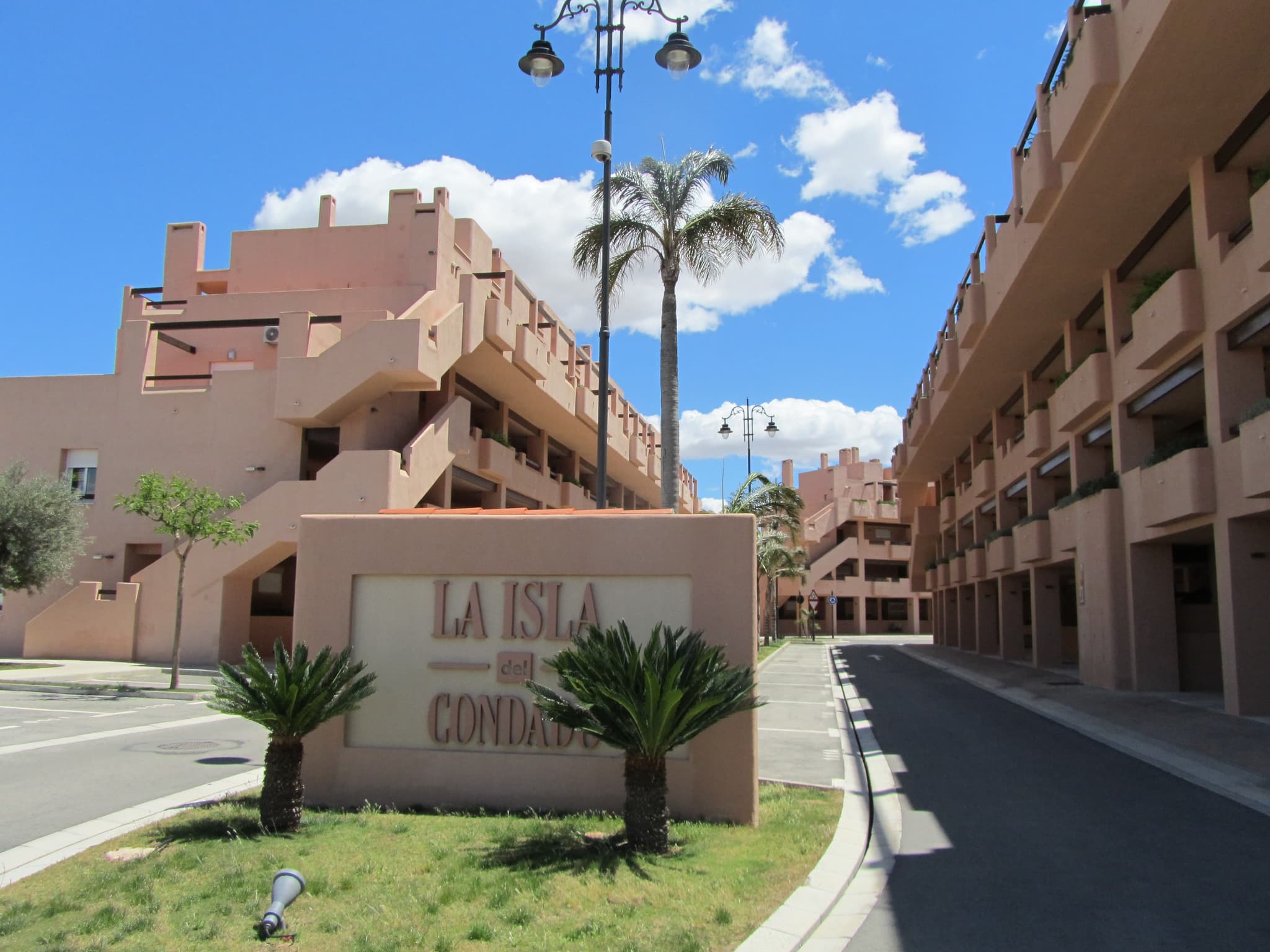 Piso luminoso en La Isla del Condado - Image 3