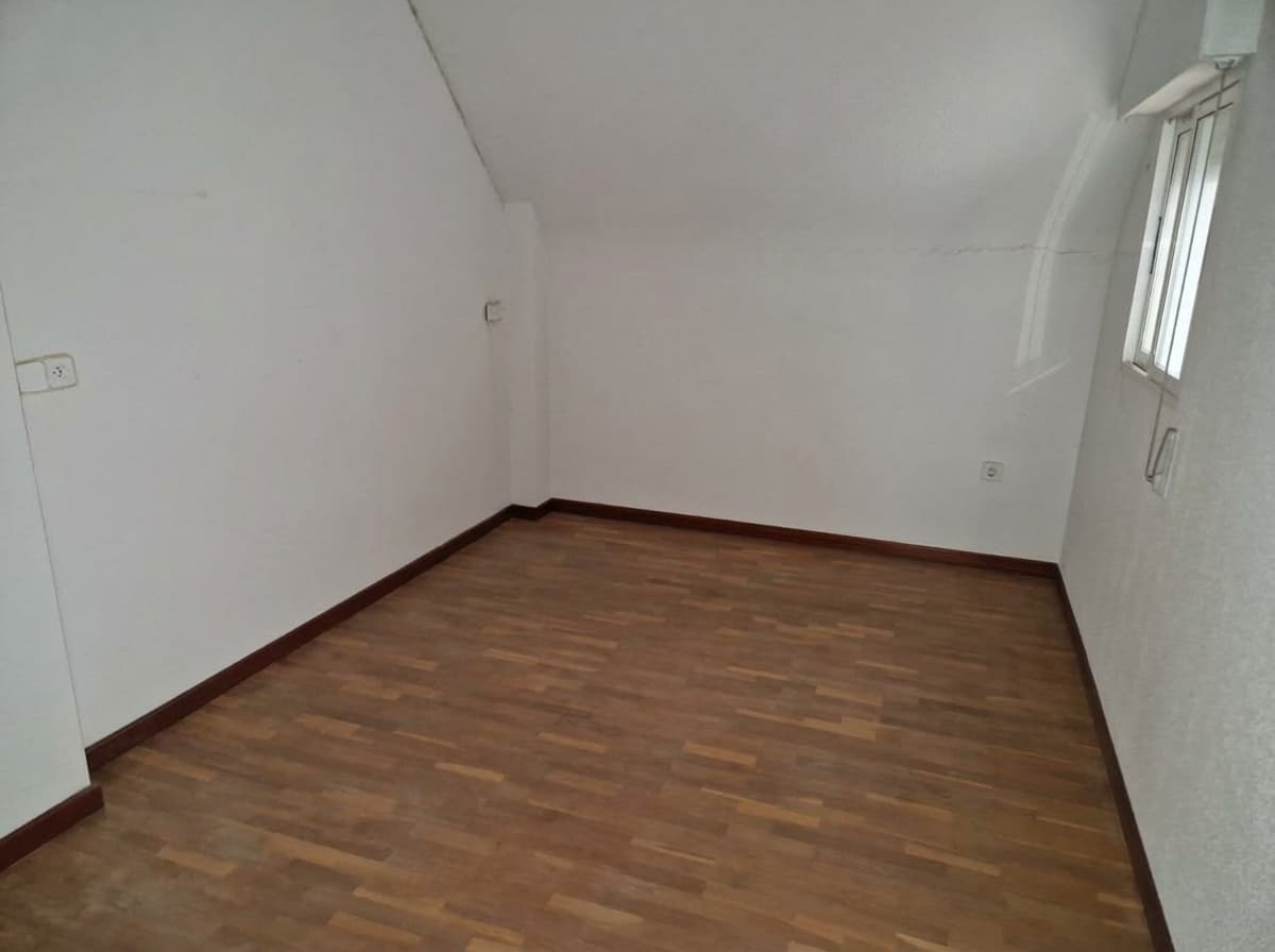 Ático en Avenida el Ferial - Image 9