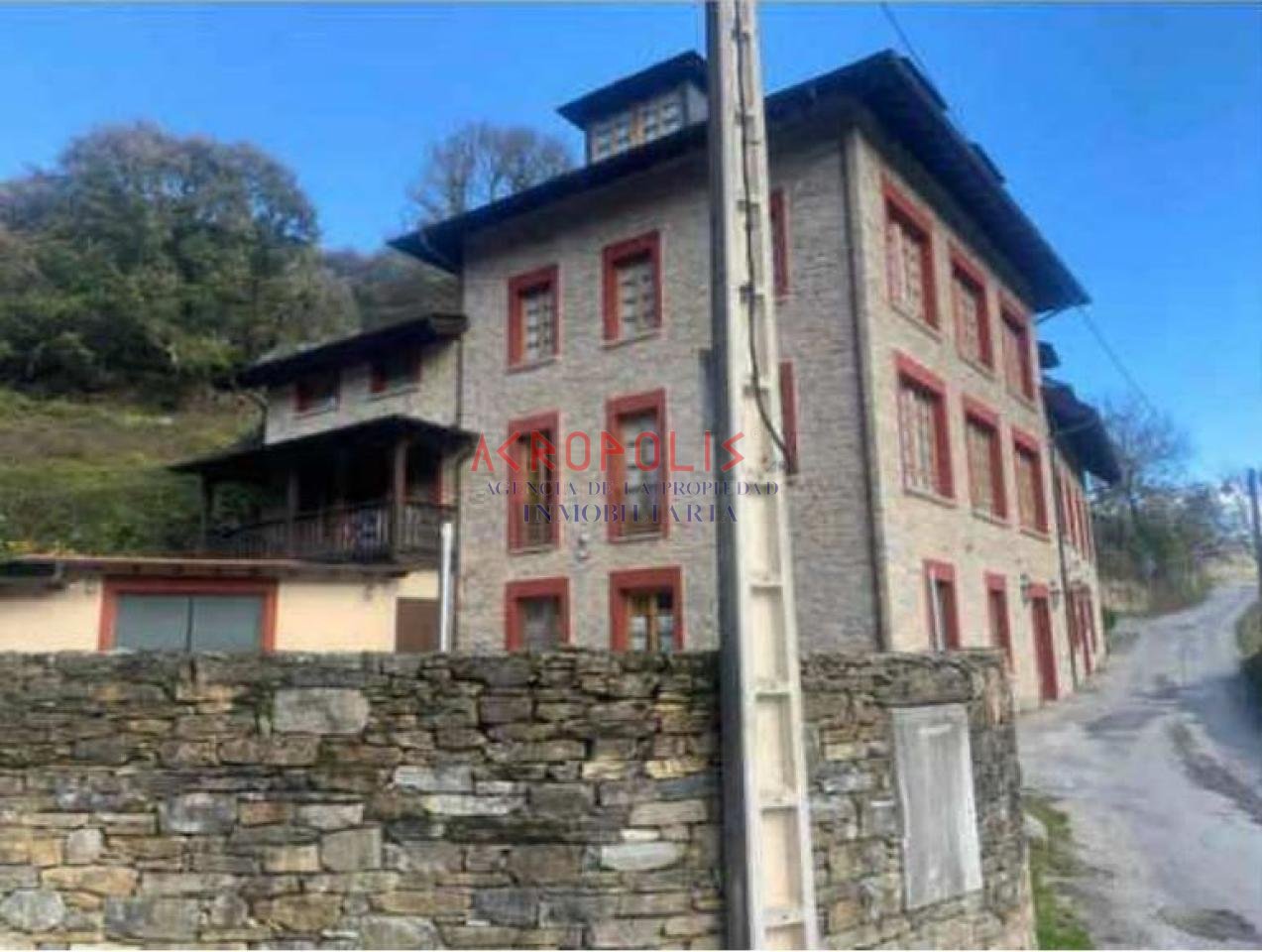 Piso en Camino De Santiago, 23 (Vega de Valcarce)