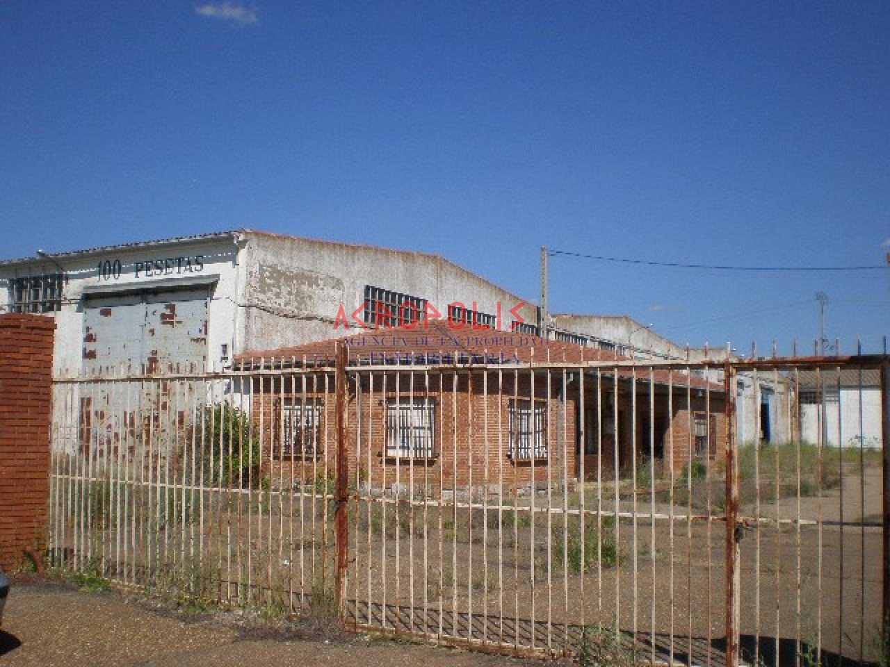 VENTA DE NAVE INDUSTRIAL EN BENAVENTE