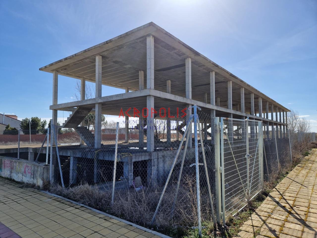 Solar en Carretera 2 (Morales de Toro)